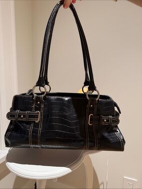 Black Croc-Embossed Shoulder City Bag